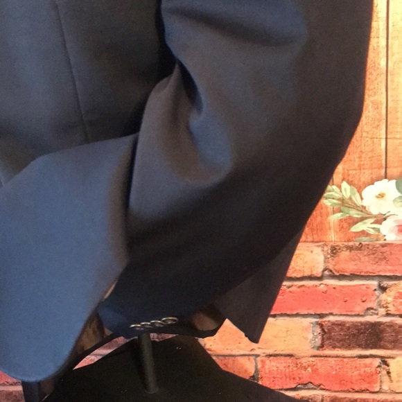 Joseph and Feiss Blue Blazer - Picture 16 of 17